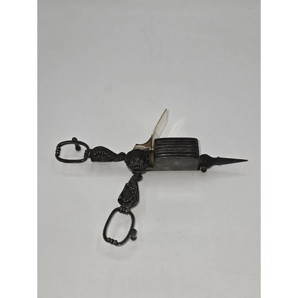 Antique Footed Ornate Candle Snuffer‎ Scissors Wick Cutter Trimmer